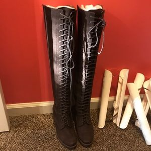 NWT Lucky Brand Riddick Tall Boot